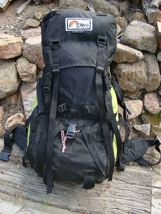 lowe alpine contour iii