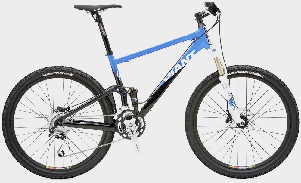 Like New but Old 2010 GIANT MOUNTAIN BIKE ANTHEM X2
