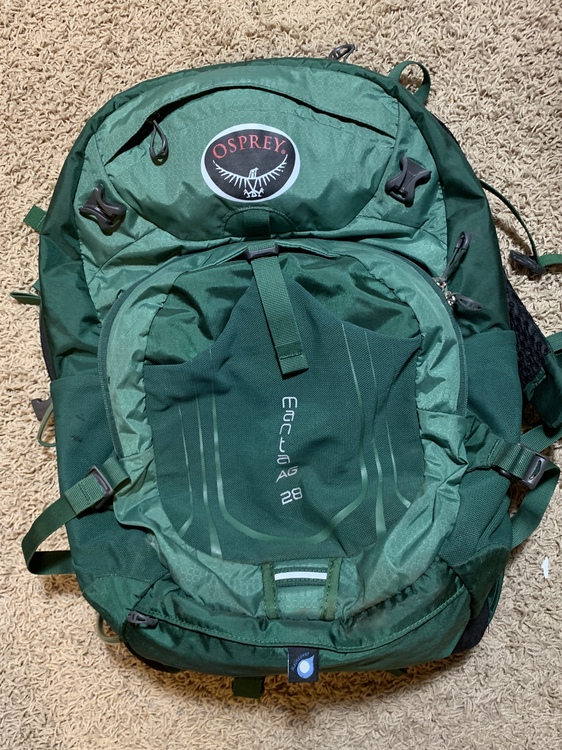 Osprey manta ag outlet 28 hydration pack