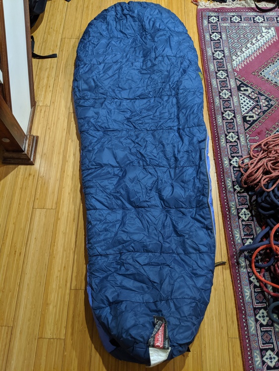 FS Asolo 20F synthetic sleeping bag