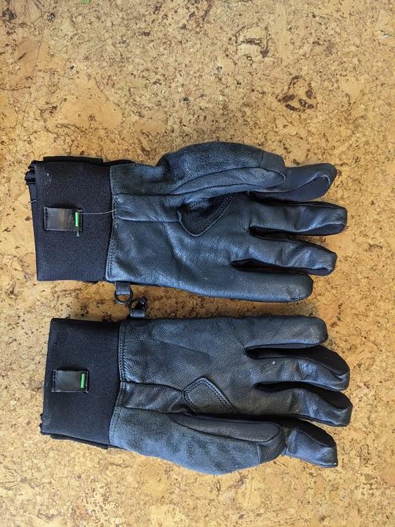 Brand New, current season BD terminator glove, size M