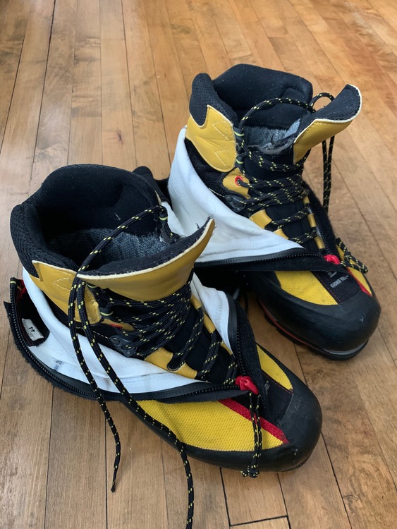 FS: La Sportiva Batura 2.0 size 44