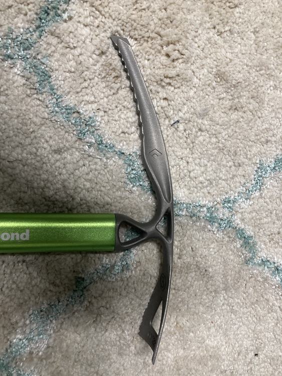 ice axe 70cm