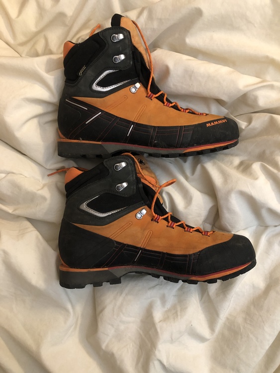 FS: Mountaineering and Ice Boots, Mammut, La Sportiva