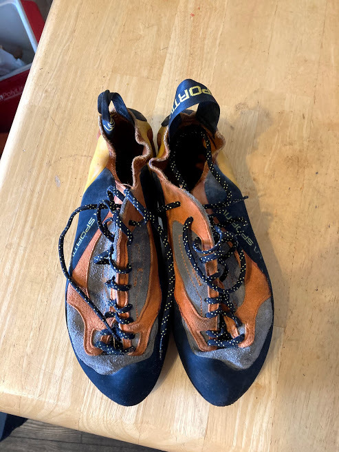 FS La Sportiva Shoes and Metolius Thumb Loop Cams