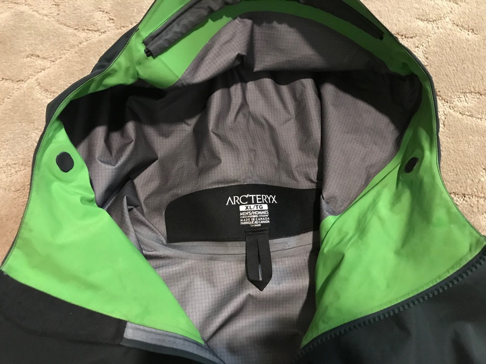 FS: Price lowered - Arcteryx – Alpha SV - size XL – colour FS: Price lowered - Arcteryx – Alpha SV - size XL – colour