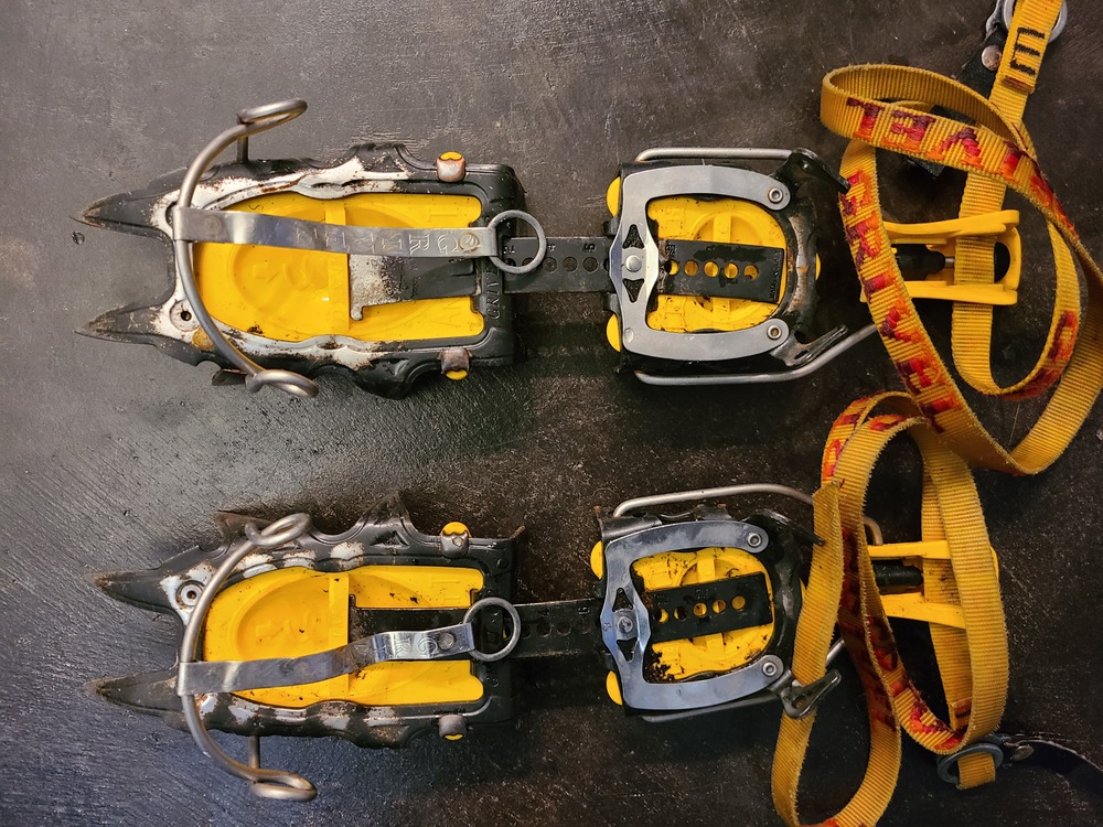 FS Grivel G12 Crampomatic Crampo Thread Detail Lightweight Hiker
