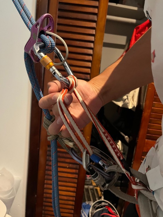 Clove hitch for rappel tether?
