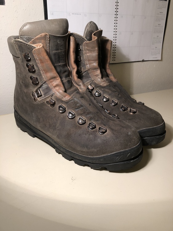 leather climbing boots
