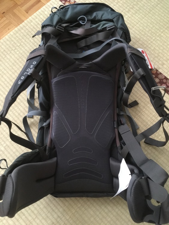 Osprey xenith outlet 75l