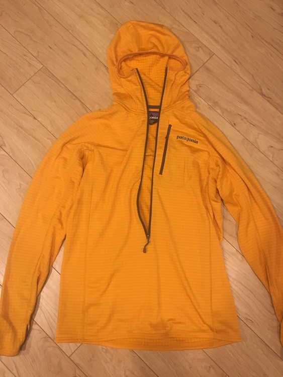 FS Patagonia r1 hoody and Calipene. Men s M