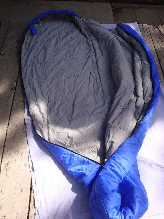 Sold Lowered Kelty Clear Creek 20° Synthetic Fill Sleeping Bag