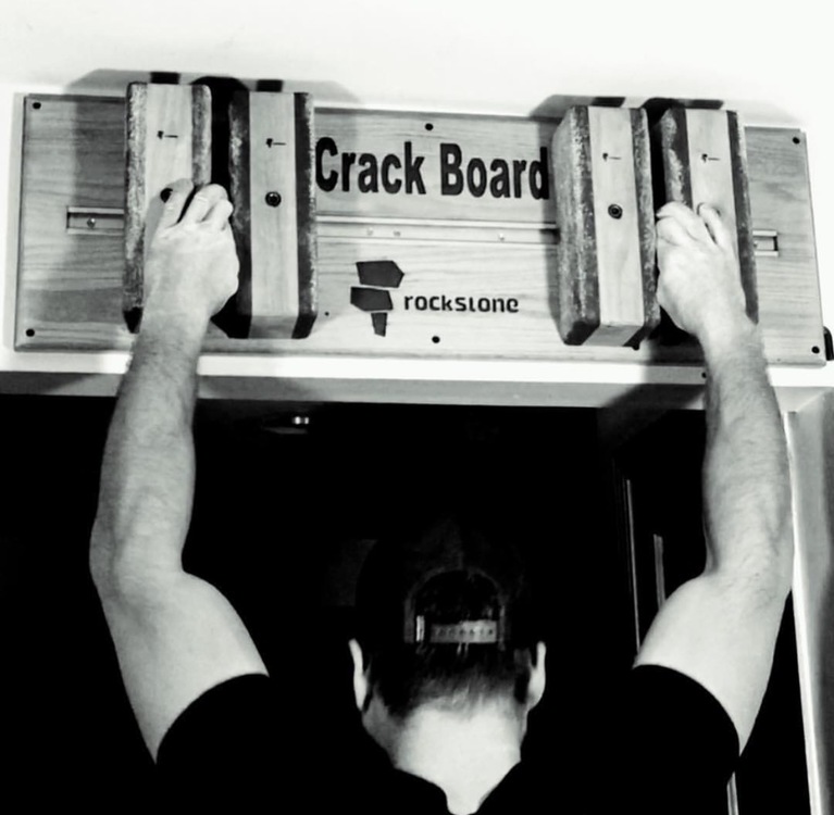 Crack Board adjustable crack hangboard