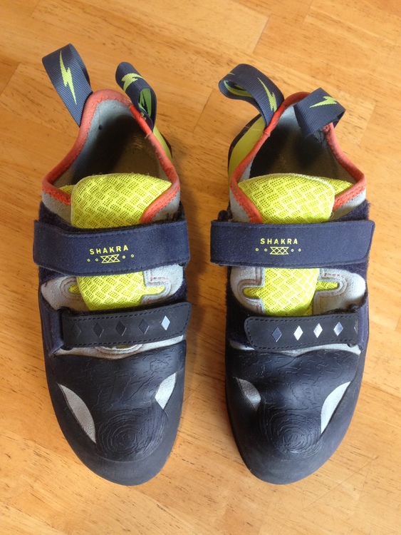 FS Evolv Shakra climbing shoes, 75 & free shipping, 10.5 wmn, 9 men, 42 EUR very light use
