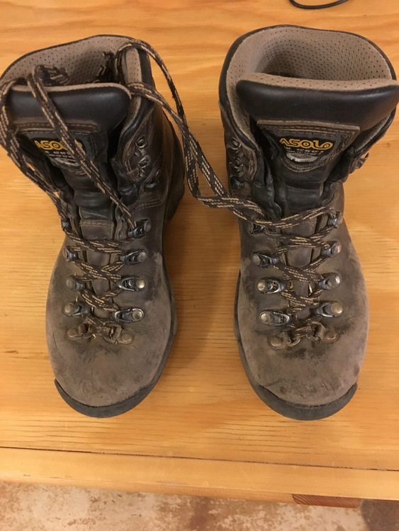 FS Women s Asolo leather hiking boots size 6.5 used in good