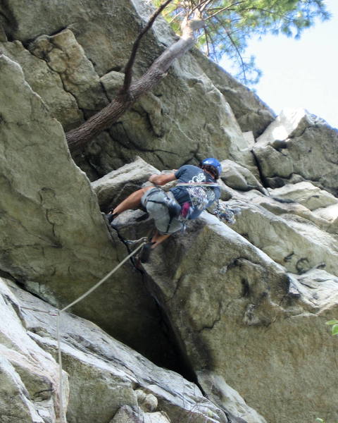 Mike Amato firing the wild crux of Modern Times. Can you believe this move is only rated 5.8+?
