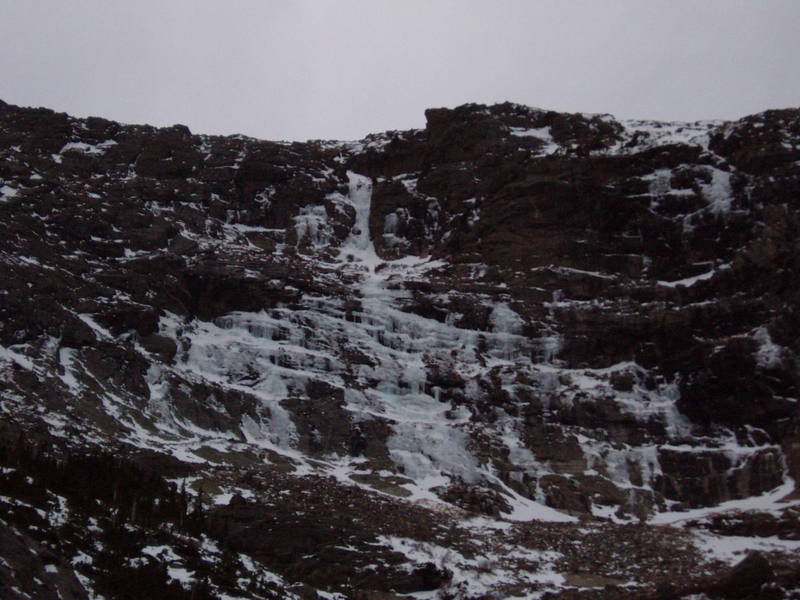 "All Mixed Up" on November 12th, 2005 with incredible approach conditions. A rare nonslogging day for this climb.
