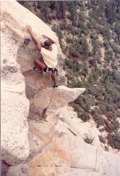 Tony Tennessee on the True Horn at the crux. (c) Chris Owen 1989.