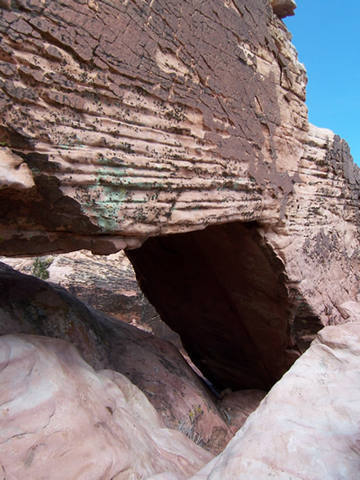 The "cool little arch" (from Supertopo descent beta) you pass through if you are doing the single rope rappel descent.