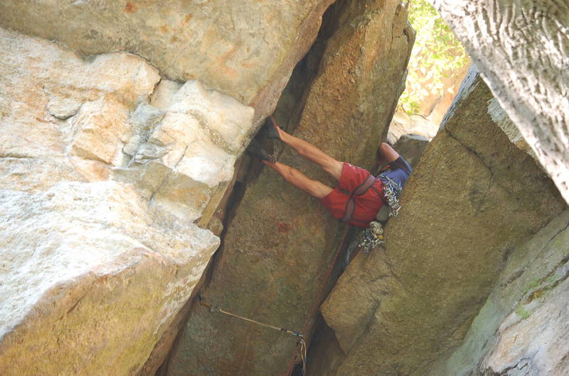 I can just reach the far wall with my toes extended. If you're shorter than 5'7", this technique might not work.<br>
Photo by Tricia Fusco.