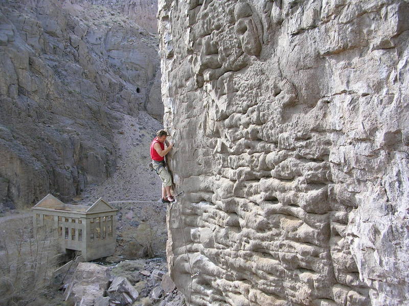 Red-pointing in the Owens River Gorge at Solarium. The ruins-of-Mordor ambiance and occasional self-chalking slopers might deter some. But the view of the Sierra from up at the cars makes up for the gloominess. And the awesome quantity of great routes on bullet-hard, pocketed, basalt places the Gorge a cut above all other western sport areas, (except maybe Smith Rock). Thank you first-ascensioneers!