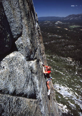 Al Swanson on the first ascent of "Hold On Loosely".<br>
Photo by Blitzo.