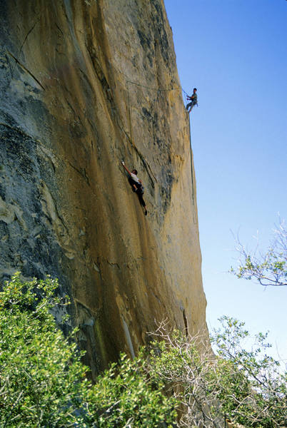 Approaching the traverse on the 1st pitch of Figures. Climbers: Krzysztof Gorny and Darin Limvere. Photo by an unknown climber. Many thanks!