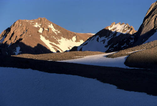 West side of Mt. Williamson.<br>
Photo by Blitzo.