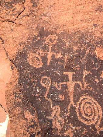 Petroglyphs-Valley of Fire. Photo by Blitzo.