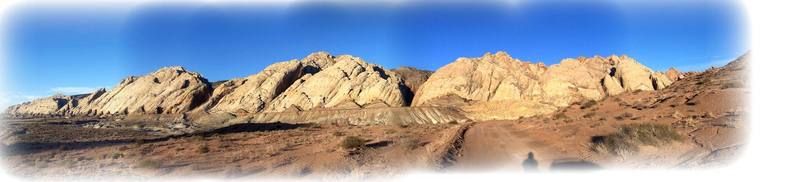A panoramic picture of the San Rafael Reef from the Uneva Mine turnoff.