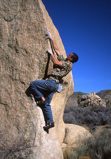 Cedar Wright bouldering at Hall of Horrors.<br>
Photo by Blitzo.
