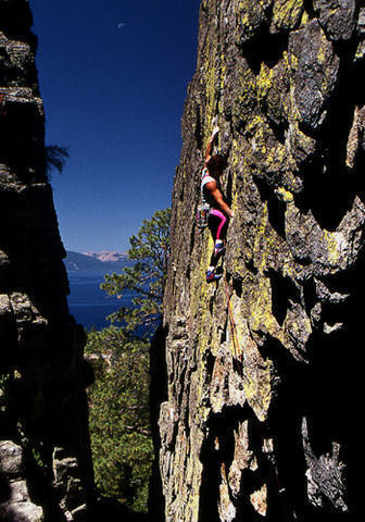 Jay Smith on the first ascent of "Metallica"-Shakespeare Rock, Nevada.<br>
Photo by Blitzo.