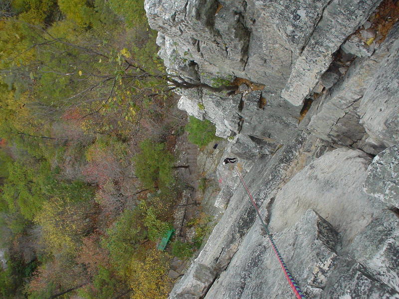 The rope is more or less going down breakneck. The other face is Le Gourmet Direct