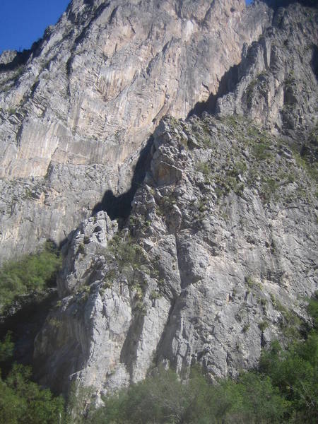 Mini Super Wall, starting in the lower left. Las Estrellas behind.