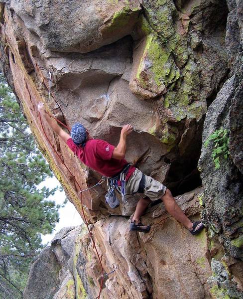 John Cardmon making the clip before attempting the crux on Incinerator.