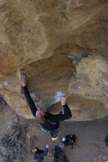 Ryan Palo pullin the shit down as sean o'conner is pullin a photo session on ryan's 5.12c onsite.<br>
sick!<br>
<br>
www.freesolophotography.com