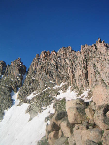 Jagged's North Face on the approach. (sorry about the blur)<br>
