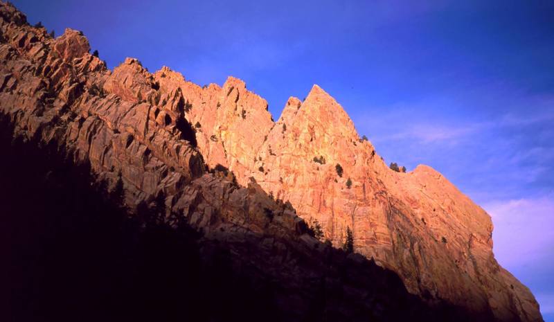 Sunset in Eldo in 2001. Redgarden Wall gets the last light as the West Ridge fades away. Photo by Tony Bubb.