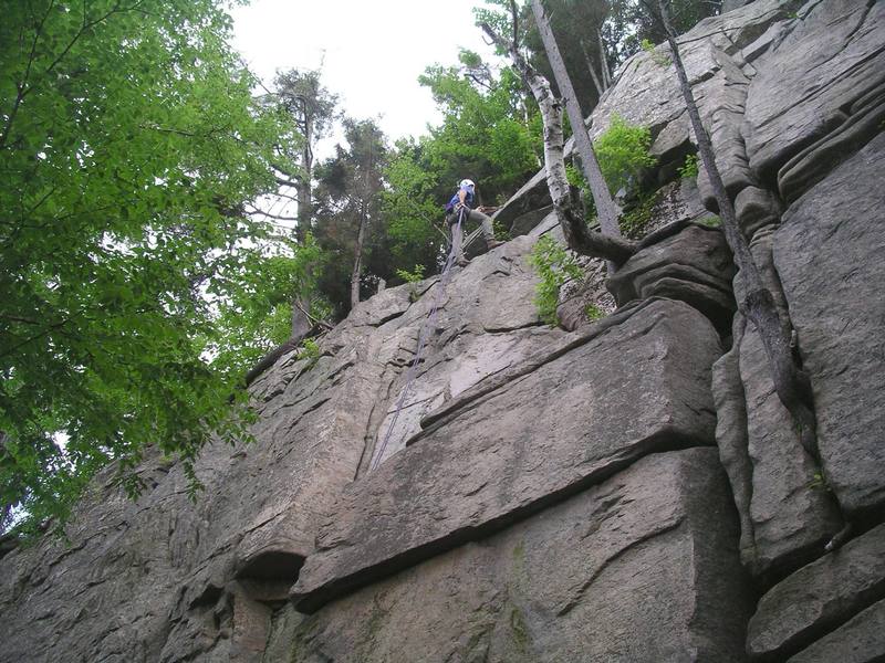 Rapping off the Shrew. The wide crack on the right side is Skeletal Ribs (5.6).