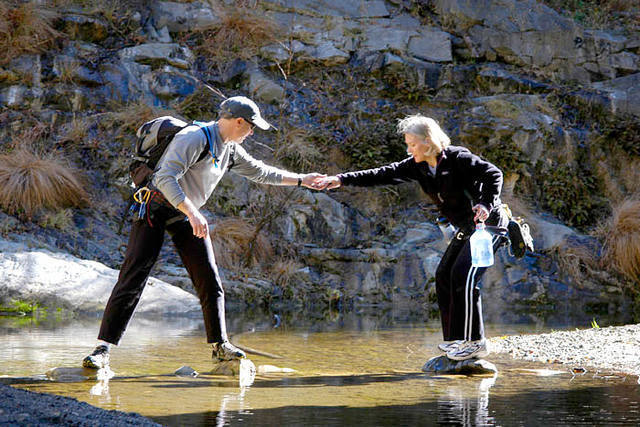 Mark & Linda Patterson, of Ventura, have a crux encounter at Wheeler Gorge.<br>
www.EarthworksImagery.com