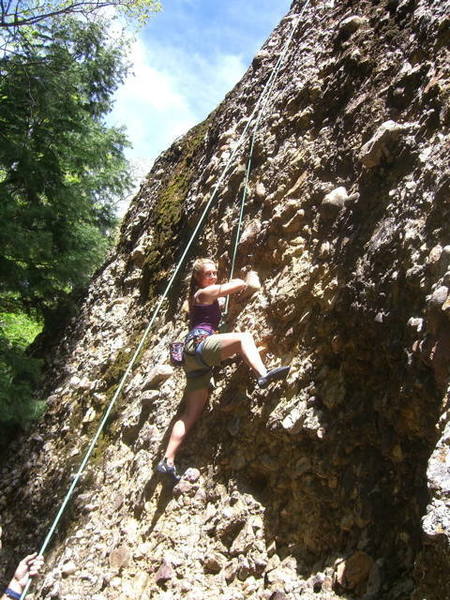 Andrea Faust on the start of Worm Hole Boodie 5.10c