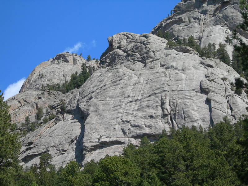 The Pear with Observatory Dome in the upper left corner. The left-facing Batrachian Dihedral is the obvious dihedral on the left part of the Pear and the jagged dihedral on the right is Right Dihedral.