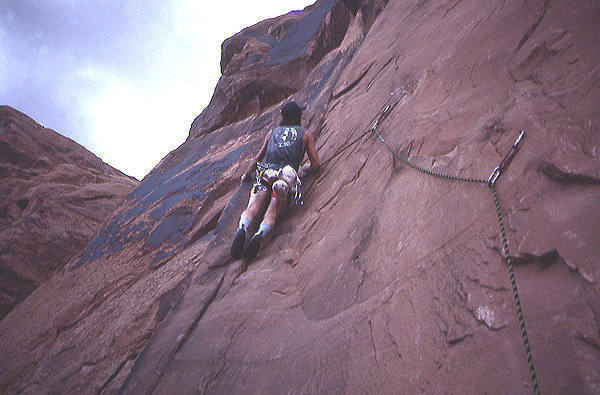 Kyle Copeland with snugglebear chalk bag.<br>
Photo by Todd Gordon.