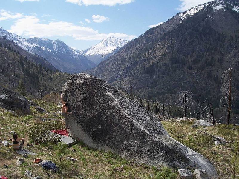 Kyle O'Meara stretching out on The Cattleguard Arete (V8), Mountain Home Boulders, Leavenworth, WA.