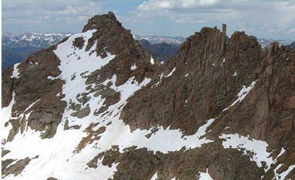Sunlight Peak on the left and Sunlight Spire on the right, taken from Windom.