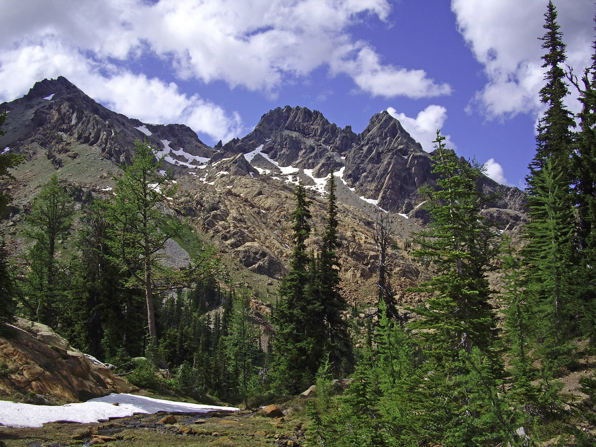 Ingalls Peak from Ingalls Lake trail.