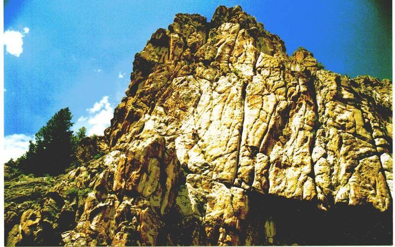 Sun Deck Notice climber on Zig Zag 5.8+ (at least that's what we rated it 30 yrs ago).