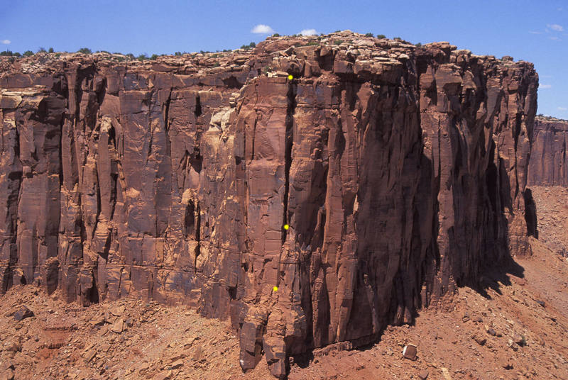 Looking back at the Rim Wall from the summit of Don Juan Spire.<br>
<br>
The rappel stations are marked in yellow.