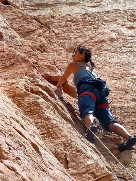 Sherri working her way up & looking focused.