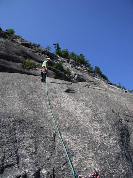 Dave Trumper leading up from the Quartz Pocket on pitch 3... bring tricams for this pitch if you like protection...
